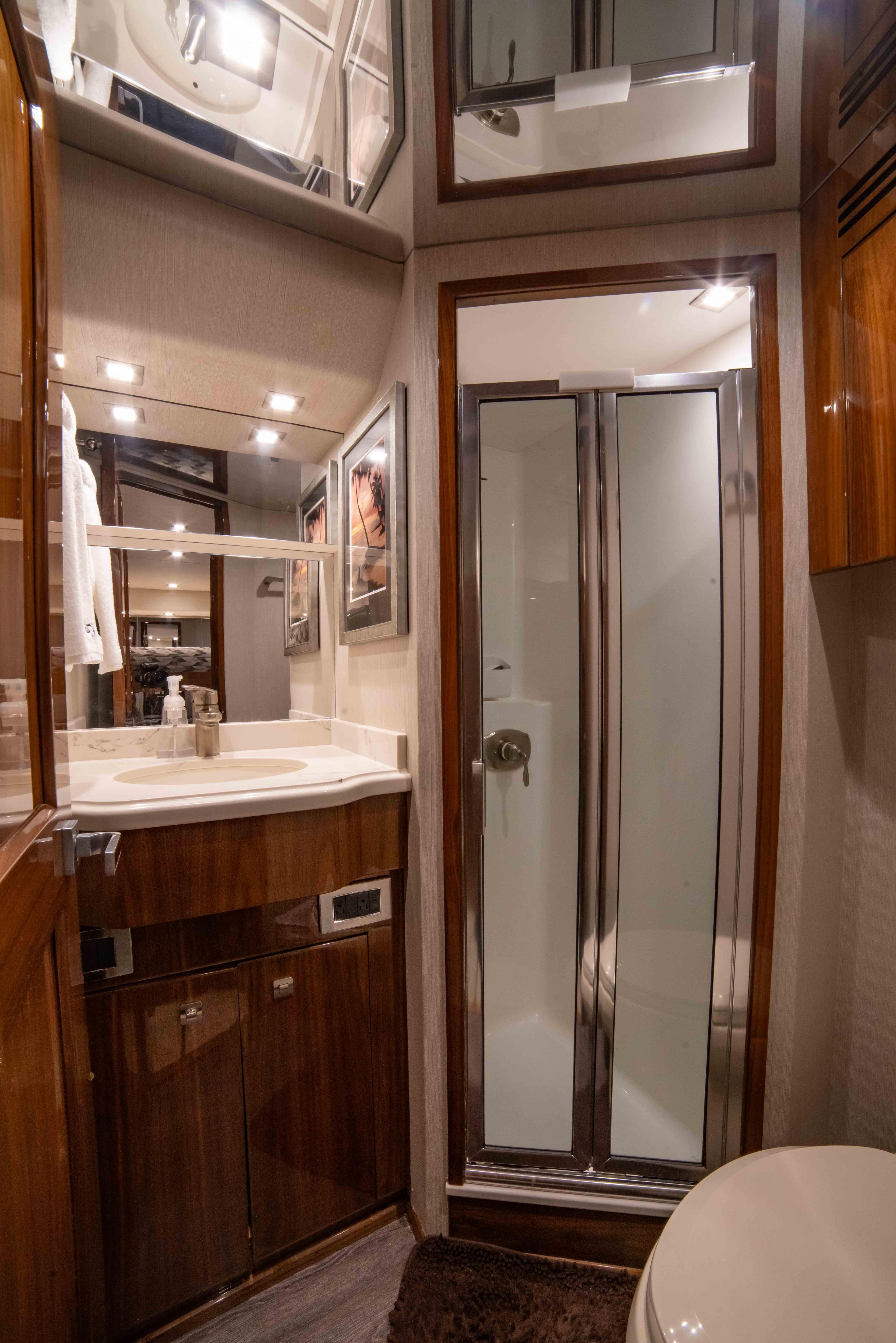 2019 Viking 72 Enclosed Bridge