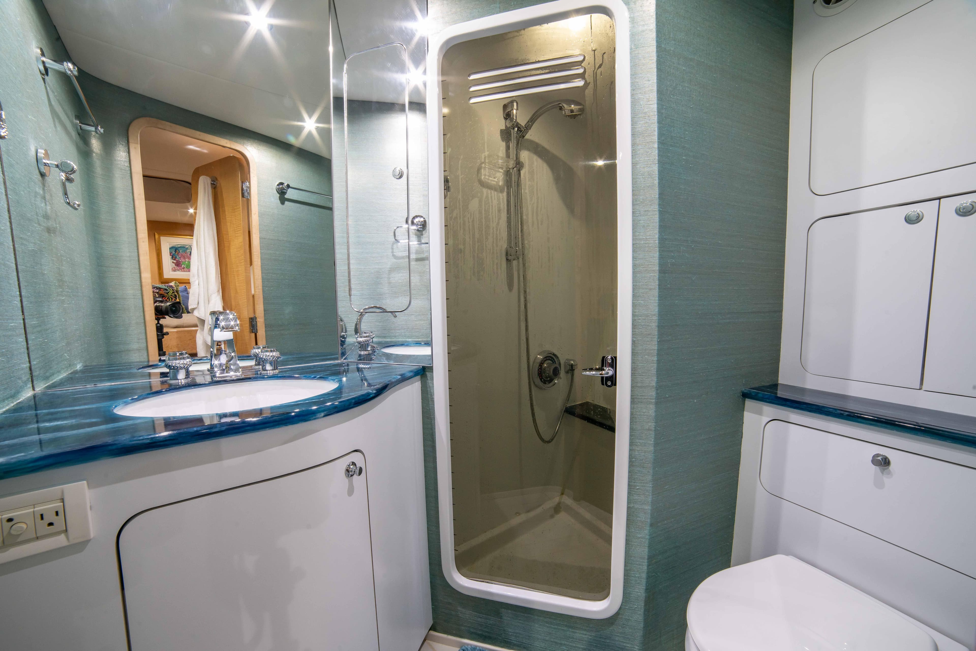 1996 Donzi 72 Custom Convertible