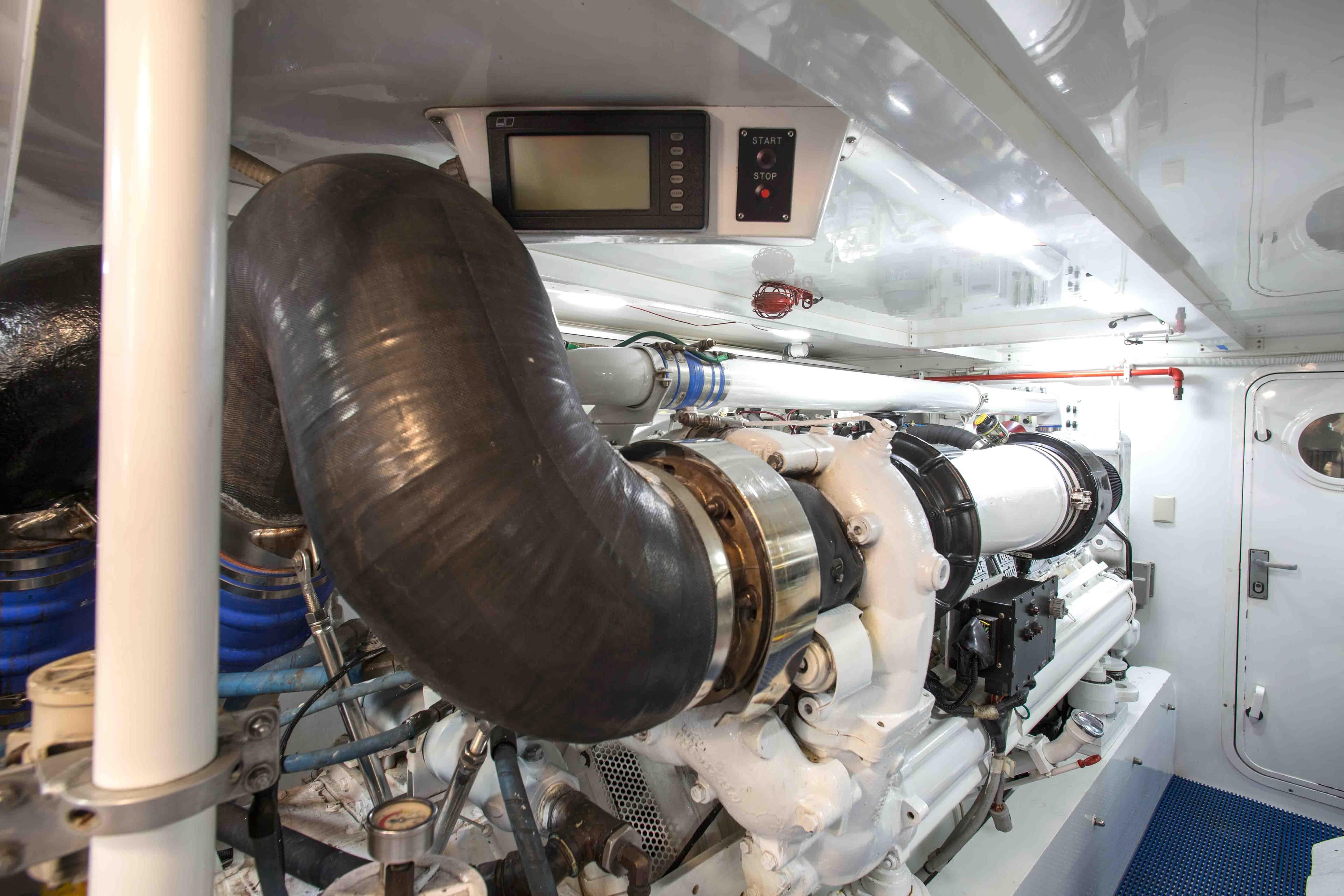 1996 Donzi 72 Custom Convertible