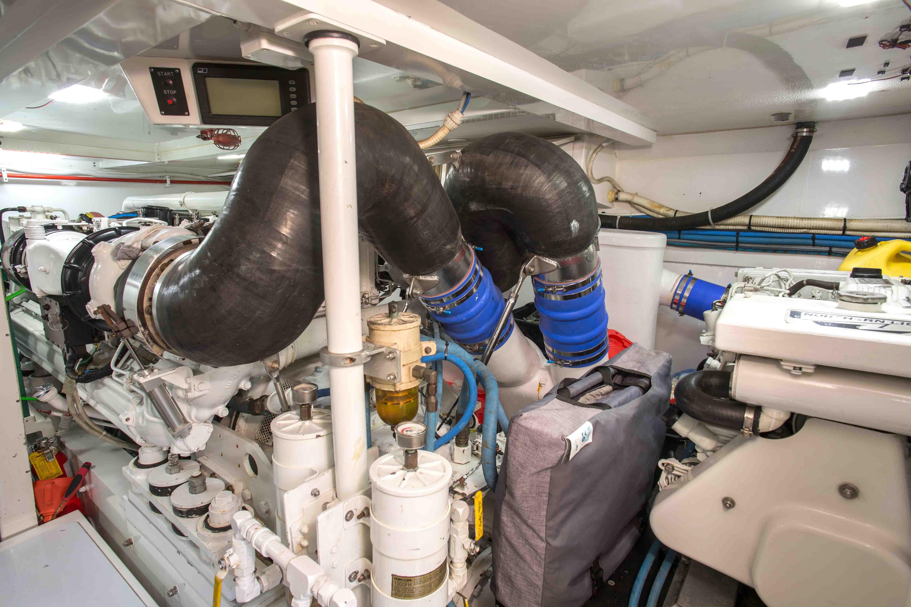 1996 Donzi 72 Custom Convertible