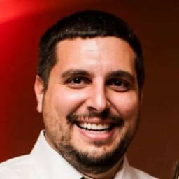 Chris - Island Yacht Group